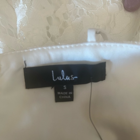 Beautiful gown - Picture 6 of 8